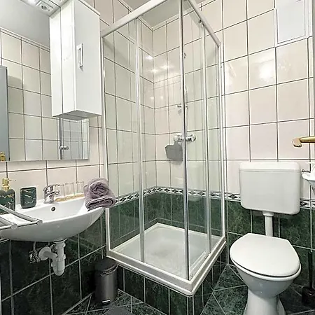 Szent Kristof Panzio Guest house