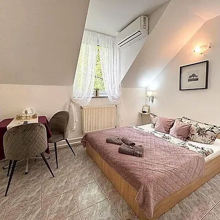 Guest house Szent Kristof Panzio 3*