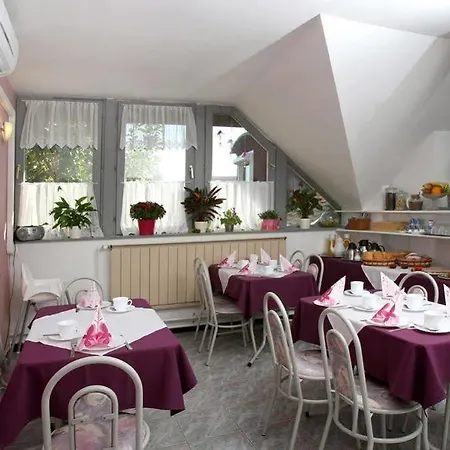Szent Kristof Panzio Pensjonat 3*
